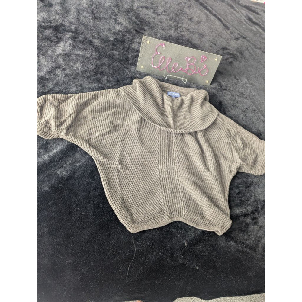 "EUC Vivienne Tam Sweater XS